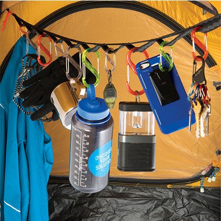 This gear line that will organize all your essentials at night. | 42 Insanely Clever Products You Need For Your Next Camping Trip Tent Hacks, Zelt Camping, Kombi Motorhome, Auto Camping, Camping Diy, Nite Ize, Camping Aesthetic, Camping Checklist, Camping Glamping