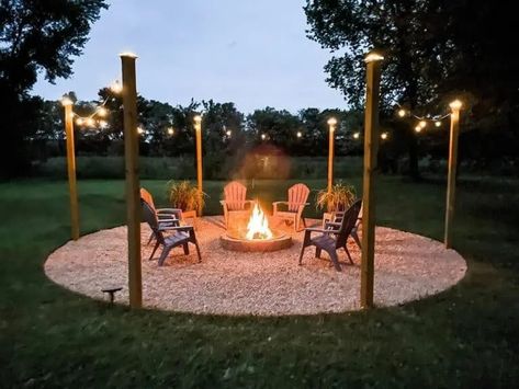 24 Fire Pit Ideas in Your Backyard for Perfect Summer Nights Garden Ideas With Fire Pit, Outdoor Concrete Patio Ideas With Fire Pit, Fire Pit In Front Of House, Diy Backyard Brick Patio, Pergola Ideas Fire Pit, Diy Fire Pit Backyard, Easy Diy Outdoor Fire Pit Area, Backyard Diy Fire Pit Area, Outdoor Firepit Sitting Area Ideas