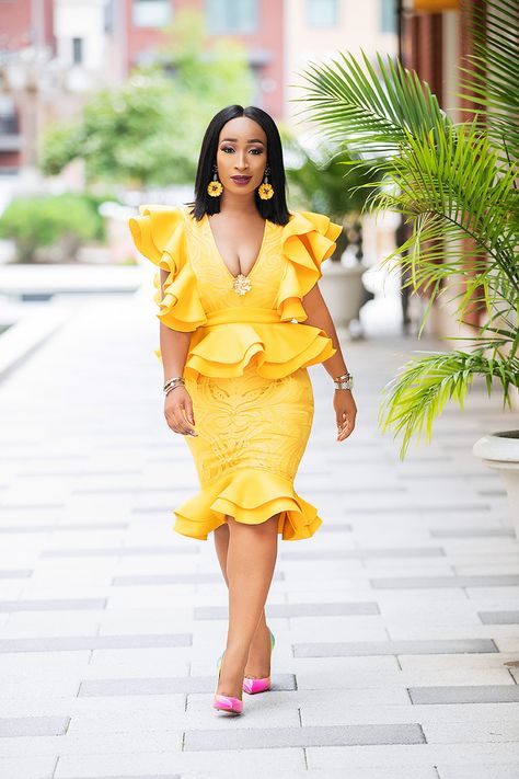 Latest Aso Ebi Styles, African Styles, Afrikaanse Mode, Ankara Dresses, Pretty Fashion, Big Girl Fashion, Design Dresses, Denim Skirts, African Dresses