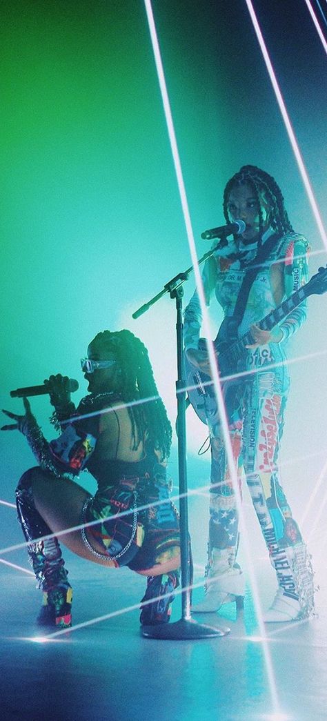 Ungodly Hour Aesthetic, Chloe Bailey Wallpaper, Chloe X Halle Aesthetic Wallpaper, Chloe And Halle Aesthetic, Chloe X Halle Wallpaper, Halle Wallpaper, Halle Chloe, Chloe X Halle Aesthetic, Chloe X Halle Ungodly Hour