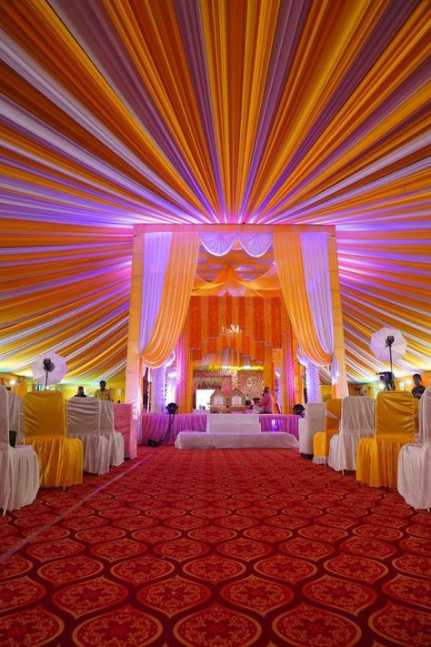 Brilliant m Wedding Pandal Decoration, Indian Wedding Tent, Wedding Pandal, Wedding Entrance Decoration, Entrance Decoration Ideas, Hindu Wedding Decorations, Haldi Ceremony Decorations, Indian Wedding Decorations Receptions, Mandap Design