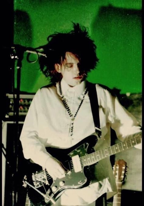 80s Goth, Goth Bands, Goth Subculture, A Night At The Opera, Robert Smith, The Gothic, I'm With The Band, Punk Outfits, Music People