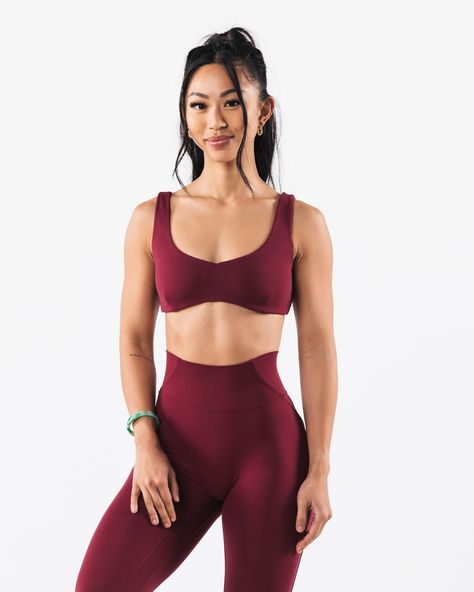 Women's Aura Sculpt Bra | Cran Matching Yoga Set, Gym Sets For Women, Women Workout Clothes, Fall Activewear, Supportive Sports Bra, Sweet Sweat, Gym Bra, Fitness Wear Outfits, Workout Fashion