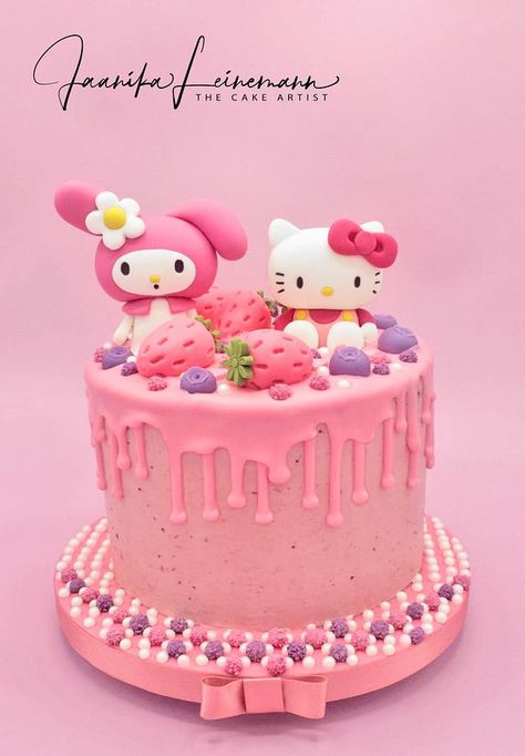 Decorations are made out of modelling paste and the board is covered with fondant. I used royal icing to make the drips. Hello Kitty Torte, Kue Hello Kitty, Bolo Da Hello Kitty, Hello Kitty Strawberry, Hello Kitty Birthday Cake, Cake With Strawberries, Hello Kitty Birthday Party, Hello Kitty Cupcakes, Friends Cake