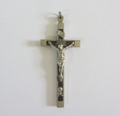 Vintage Pectoral Catholic Cross Crucifix Skull & Crossbones Pendant Large 4'' Cross Pictures, Catholic Cross, Skull Crossbones, Vintage Collectibles, Skull And Crossbones, See Photo, Vintage Collection, Collectibles, Pendant