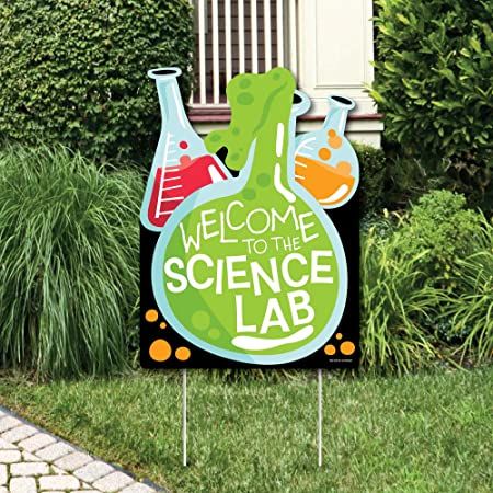 Science Lab Decorations, Science Party Decorations, Science Themed Party, Science Birthday Party Ideas, Scientist Birthday Party, Scientist Lab, Scientist Birthday, Mad Science Party, Mad Scientist Party