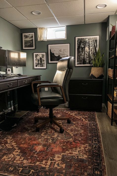 Modern Masculine Office, Men’s Home Office, Masculine Office Decor, Basement Home Office, Masculine Home Office, Masculine Office, Basement Office, Office Decor Professional, Vintage Home Office