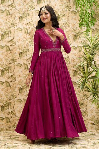 Shop for Ariyana Couture Purple Bead And Sequin Work Anarkali Set for Women Online at Aza Fashions Anarkali Choli Design, Full Gher Anarkali Dress, Salwar Ideas, Stylist Clothes, Purple Anarkali, Fashion Cycle, Dress Anarkali, Cape Lehenga, Anarkali Designs