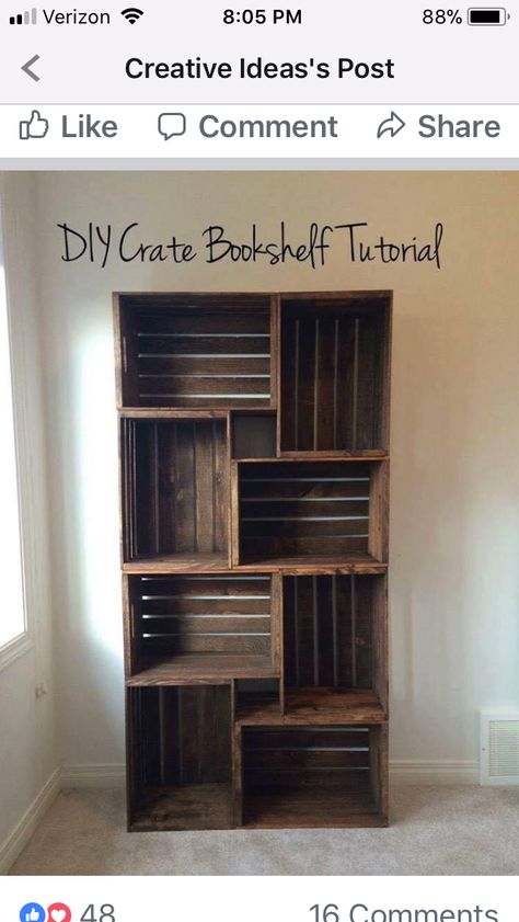 Diy Crate Bookshelf, Crate Bookshelf, Diy Crate, Crate Shelves, Cute Dorm Rooms, Bookshelves Diy, Diy Holz, Wooden Crates, Decor Minimalist