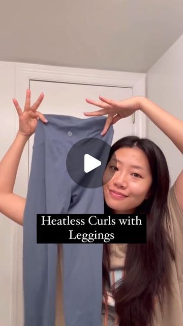 Easy Diy Heatless Curls, Heartless Curls Overnight Long Hair, Yoga Pants Heatless Curls, How To Use Leggings To Curl Hair, Different Heatless Curl Methods, Heartless Curls With Leggings Tutorial, No Heat Curls With Leggings, Soft Heatless Curls Overnight, Leggings Heatless Curls Tutorial