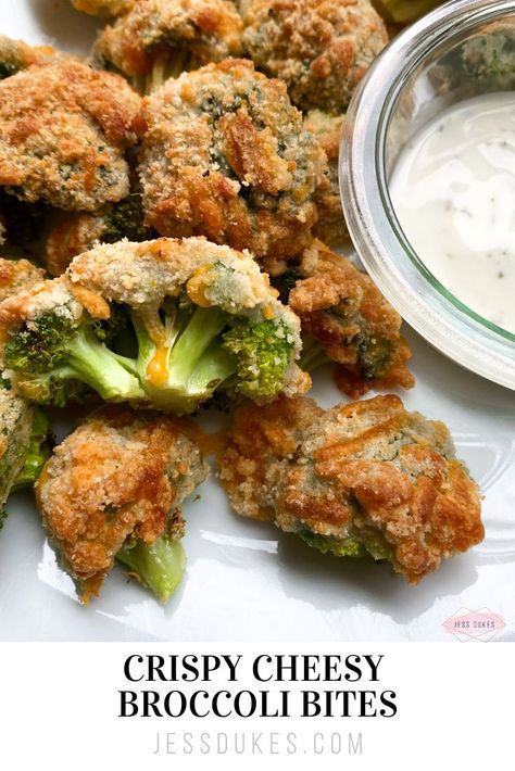 Cheesy Broccoli Bites, Broccoli Cheese Bites, Broccoli Bites, Fried Broccoli, 2b Mindset, Vegetable Snacks, Cheesy Broccoli, 21 Day Fix Meals, Potluck Dishes