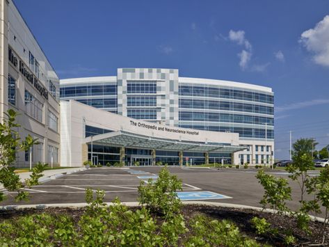 Hospital Entrance Design, Aesthetic Hospital, Hospital Entrance, Healthcare Snapshots, Newburgh Indiana, Theater Architecture, Hospital Architecture, Healthcare Architecture, Building Aesthetic