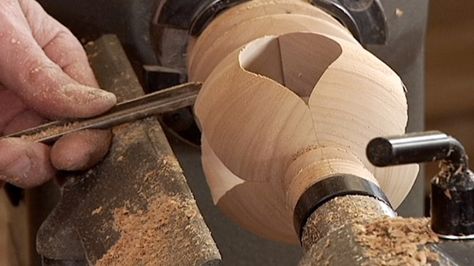 Learn about inside-out turning. You can create this unique piece by first working and hollowing it from the inside before reassembling the turning and shaping the outside. Simple Woodworking Projects, Diy Beginner, Working With Wood, Woodworking Lathe, Wood Turning Lathe, Lathe Projects, Cnc Wood, Woodworking Classes, Learn Woodworking