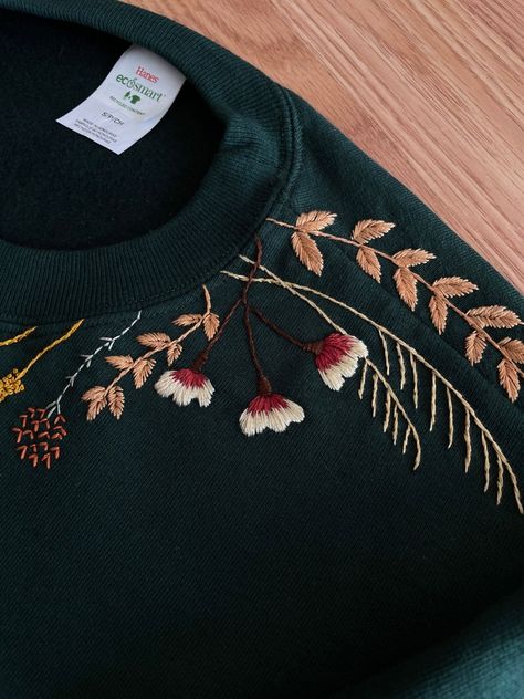 Hand Embroidered Floral Green Crewneck Sweatshirt Autumn - Etsy Vietnam Simple Hand Embroidery Designs, Clothes Embroidery Diy, Embroidery Shirt, Green Crewneck, Diy Sweatshirt, Embroidery Sweater, Fall Flower, Hand Embroidery Projects, Embroidery On Clothes