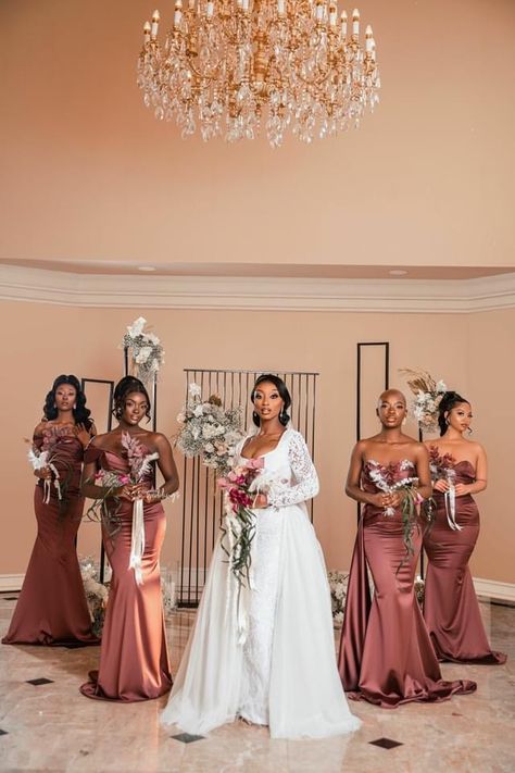 Rose Gold Bridesmaid Dress Black Women, Gowns Black Women, Black People Wedding Ideas Color Schemes, Plus Size Maid, Bridesmaid Dresses 2023, Braids Maid Dresses, Bride And Bridesmaid Pictures, Evening Dress Plus Size, Bridal Campaign