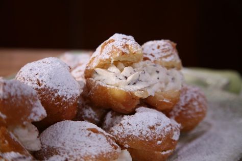 Just wanted to share this delicious recipe from Lidia Bastianich with you - Buon Gusto! Fried Sweet Dough Stuffed Beignets, Lidias Kitchen, Beignets Recipe Easy, Zeppole Recipe, Incredible Desserts, Lidia's Recipes, Ricotta Cream, Italian Sweets, Beignet Recipe