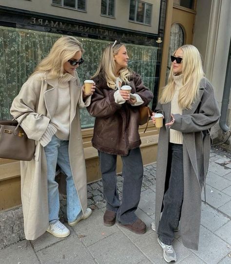 Amsterdam Outfit, Uggs Outfits, Nyc Winter Outfits, December Outfits, Nyc Fits, Look Boho Chic, Nyc Outfits, New York Outfits, New York Winter