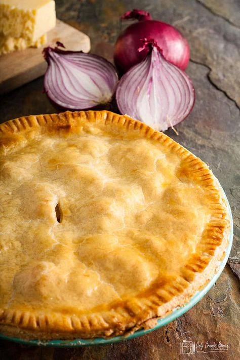 Cheese And Onion Pie, Savoury Bakes, Onion Pie, Uk Recipes, Pies Maker, Savory Pastry, Homemade Pastries, Veggie Delight, Easy Pie