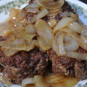 Baked Hamburgers, Hamburger Steak Recipes, Hamburger Steaks, Butter Burgers, Steak And Onions, Southern Plate, Easy Hamburger, Hamburger Steak, German Style