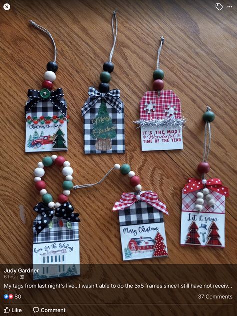 Farmhouse Christmas Ornaments Diy, Christmas Tags Handmade, Tag Ornaments, Diy Tag, Craft Ornaments, Jenga Blocks, Farmhouse Christmas Ornaments, Ornament Designs, Farmhouse Ornaments