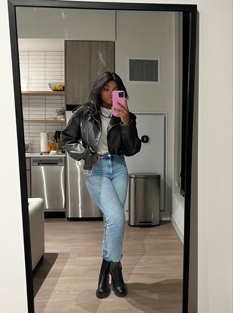 Jeans And Leather Jacket Outfit Heels, Light Jeans Leather Jacket Outfit, Blue Jeans Leather Jacket Outfit, Concert Outfit Ideas Leather Jacket, Leather Jacket Bar Outfit, Flared Jeans And Boots Outfit, Winter Going Out Outfit Jeans, Going Out Leather Jacket Outfit, Fall Outfits With Leather Jackets