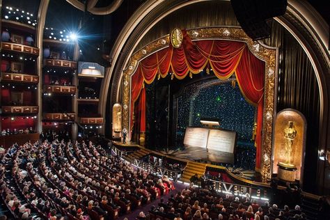 Theater Academia, Theatre Academia, Dolby Theatre, Theatre Life, Broadway Theatre, Red Curtains, Movie Premiere, Academia Aesthetic, Theatre Kid