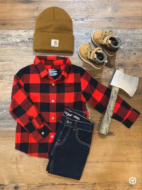 Easy Toddler Costumes Boy, Baby Lumberjack Costume, Lumberjack Baby Costume, Toddler Boy Costumes Halloween, Baby Boy First Halloween Costume, Halloween Costumes Toddler Boy, Diy Toddler Halloween Costumes, Baby Lumberjack, Cute Easy Halloween Costumes