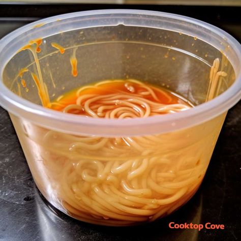 Red Microwave, Orange Spaghetti, Tupperware Bowls, Red Sauce Pasta, Red Spaghetti, Dawn Dish Soap, Dish Detergent, Vinegar Cleaning, Red Stain