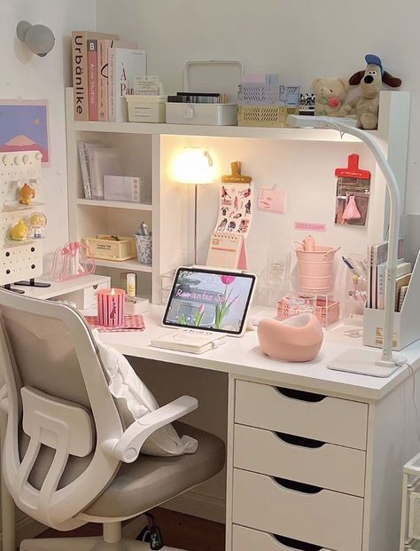 Kpop Desk, Room Things, Study Table Designs, Study Desk Decor, Desk Inspiration, White Desk, Cute Bedroom Ideas, Room Redesign, Pinterest Room Decor