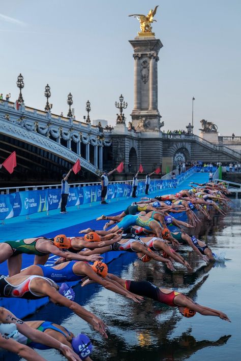 Paris made an Olympic-sized effort to clean up the Seine—did they succeed? — National Geographic Olympic Rowing, 2024 Summer Olympics, Dumping Ground, Seine River, Action Photography, Sports Aesthetic, Sport Inspiration, The Seine, Olympic Athletes