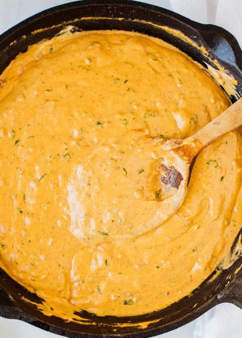 Velveeta Chili Dip, Velveeta Chili Cheese Dip, Velveeta Cheese Dip Recipes, Velveeta Dip, Chili Queso Dip, Queso Dip Velveeta, Chili Cream Cheese Dip, Chili Queso, Chili Dip Recipes