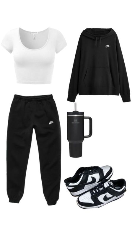 Outfits Ideas Sporty, What To Wear With Black Joggers, Summer Nike Outfits, Outfit Ideas Nike, Sporty Girl Outfits, Gym Ootd, Cute Nike Outfits, Casual Preppy Outfits, Trendy Outfits For Teens