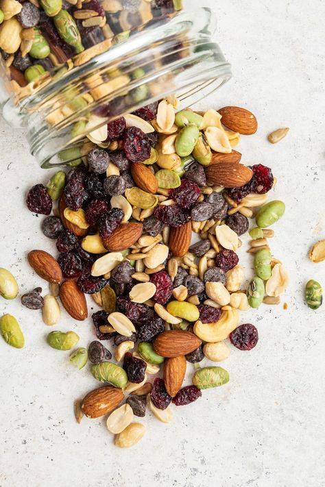 Dried Fruits Aesthetic, Dry Fruits Photography, Trail Mix Recipes Healthy, Nuts Aesthetic, Mixed Nuts Packaging, Protein Aesthetic, Snacks Aesthetic, Fruit And Chocolate, Honey Bar