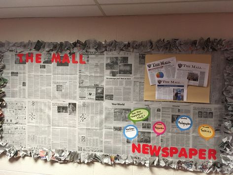 Newspaper Club Bulletin Board Magazine Bulletin Board, School News Bulletin Board Ideas, Newspaper Classroom Theme, News Paper Bulletin Board Ideas, Journalism Classroom Decor, Newspaper Room Decor, Newspaper Bulletin Board, Newspaper Article Display, Wall Newspaper School Ideas