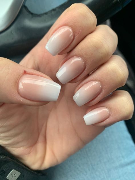 Neutral ombre nails Brown And White Ombré Nails, Nude French Ombre Nails, Brown And White Ombre Nails, Light Brown Ombre Nails, Neutral Ombre Nails Short, Simple Nails Ombre, Nude To White Ombre Nails, Nude And White Ombre Nails, Tan Ombre Nails