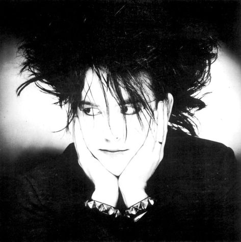 Addict to messed up Dave — ℜ𝔬𝔟𝔢𝔯𝔱 𝔖𝔪𝔦𝔱𝔥, 1984 80s Goth, Robert Smith, Find You, Memento Mori, Tumblr