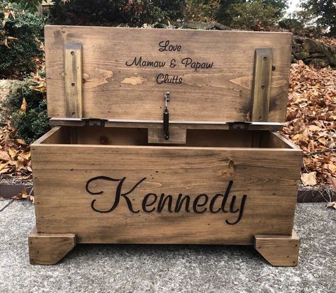 Wood Toy Box, Wooden Toy Chest, Woodworking Projects Unique, Camping Box, Wooden Toy Boxes, Unique Woodworking, Box Chest, Homemade Toys, Woodworking Projects That Sell