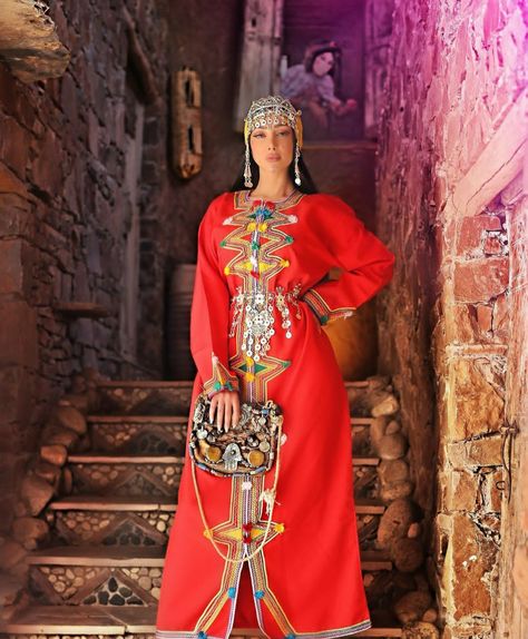 Moroccan Traditional Dress, Moroccan Outfit, Tamer Hosny, Arabic Wedding Dresses, Arab Dress, Moroccan Clothing, Egypt Cairo, Culture Clothing, Moroccan Dress