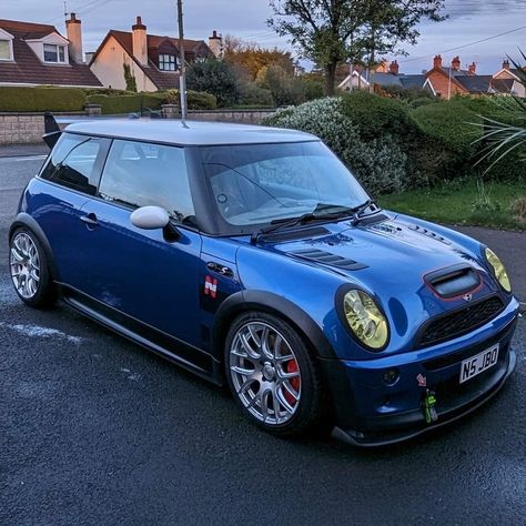 Mini Cooper R53, Blue Mini Cooper, Mini Cooper S R56, Mini Cooper Sport, Mini Cooper Custom, Mini Jcw, Cars Magazine, Mini Cooper R56, Van Storage