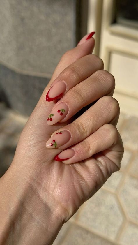 Paznokcie Hello Kitty, Kutek Disney, Unghie Nail Art, Red Acrylic Nails, Cherry Nails, Nagel Tips, Smink Inspiration, Simple Gel Nails, Casual Nails