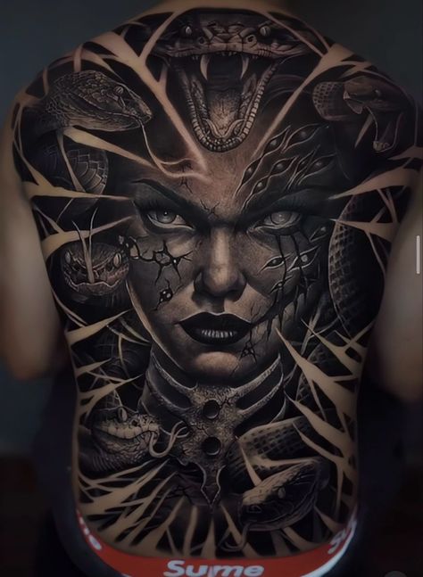 Back Piece Tattoo Blackwork, Male Full Back Tattoo, Medusa Tattoo Full Back, Full Backpiece Tattoo Men, Full Back Piece Tattoo Men, Men Full Back Tattoo, Full Tattoo Design, Mens Full Back Tattoo, Medusa Tattoo Back