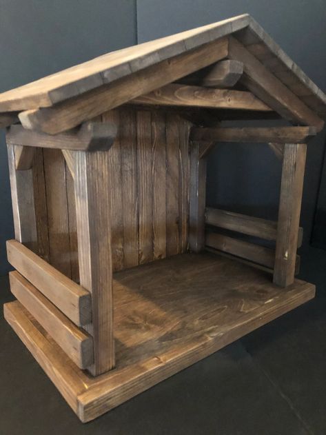 Nativity House, Nativity Scene Diy, Nativity Scene Display, Nativity Creche, Nativity Stable, Christmas Manger, Outdoor Nativity, Diy Nativity, Nativity Scenes