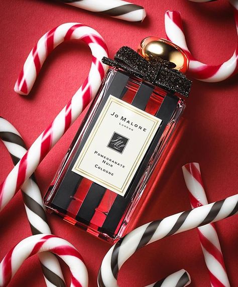 Christmas Skincare Photography, Jo Malone Perfume, Christmas Advertising, Christmas Campaign, Holiday Photoshoot, Perfume Photography, Holiday Campaign, Holiday Photography, Cosmetics Photography