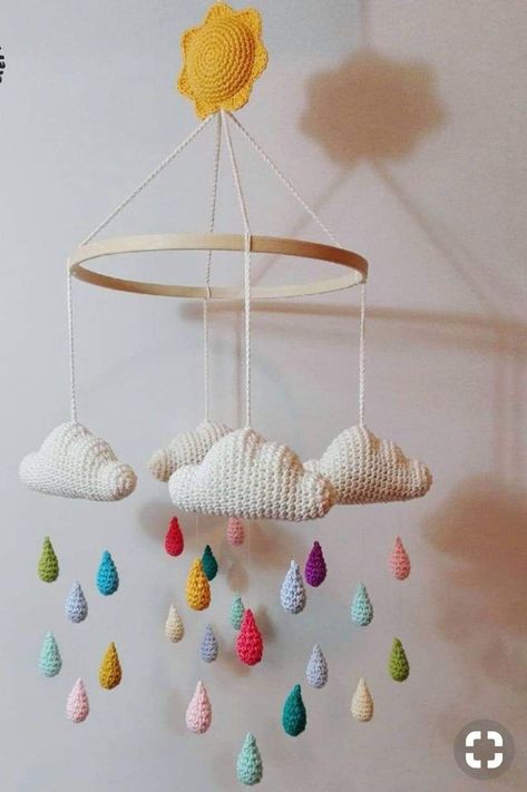 Crochet Baby Mobiles, Crochet Mobile, Confection Au Crochet, Diy Bebe, Pola Amigurumi, Haken Baby, Crochet Diy, Diy Crochet Projects, Baby Crafts