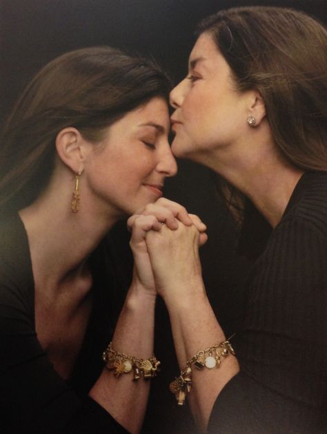 No Ordinary Charms — Mother/Daughter Team Turn Jewelry Tradition Into Modern Marvels: Charm Bracelets and Necklaces That Will Rock Your World Sophisticated Jewelry, Family Jewels, Bracelets And Necklaces, Gold Charm Bracelet, Kate Hudson, Golden Girls, Traditional Jewelry, Charm Gift, Love And Marriage