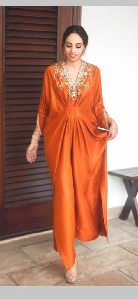 Kaftan Ideas, Drape Dresses, Kaftan Pattern, Kaftan Dresses, Kaftan Designs, Mode Abaya, Nail Salons, Party Wear Indian Dresses, Portland Maine