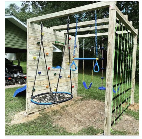 Easy Playground Ideas Diy, Small Yard Playground, Under Tree Play Area, Side Yard Kids Play Area, Small Playground Design, Playstructure Ideas For Kids, Sensory Backyard Ideas, Diy Ropes Course, Big Kid Backyard Ideas