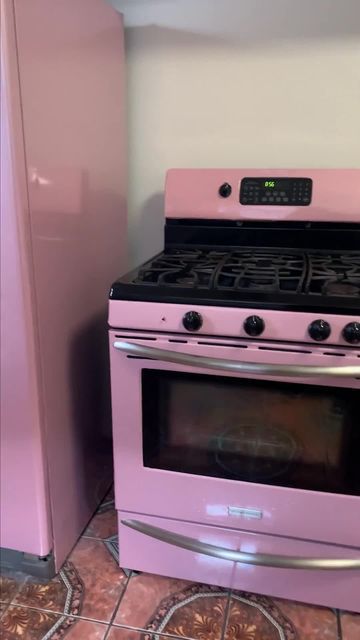 Apartment Therapy on Instagram: "Here's how @ashleyposkin vinyl wraps an oven and other kitchen appliances 💕" Pink Wrapped Fridge, Vinyl Wrap Stove, Vinyl Wrapped Kitchen Appliances, Vinyl Wrap Appliances, Vinyl Wrapped Appliances, Appliance Wraps Kitchens, Appliance Wraps, Painted Appliances, Vinyl Wrap Kitchen