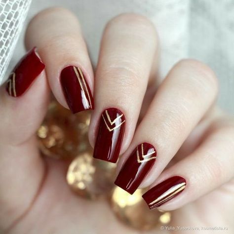 Makeup Art | Sara Irfan Wine Gel Nails Design, Wine And Gold Nails Acrylic, Maroon Nails For Wedding, Wine Red Nails Designs Gold Glitter, Red And Gold Fall Nails, Wine And Gold Nails Designs, Simple Red Nails Designs, Gold Lines On Nails, Maroon Wedding Nails