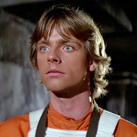 Luke is so handsome and I love these blue eyes of his they r gorgeous❤️❤️❤️ Mark Hamill, Luke Skywalker, Star Wars Gifts, A Man, Star Wars, Blonde, Orange, Hair, Gifts